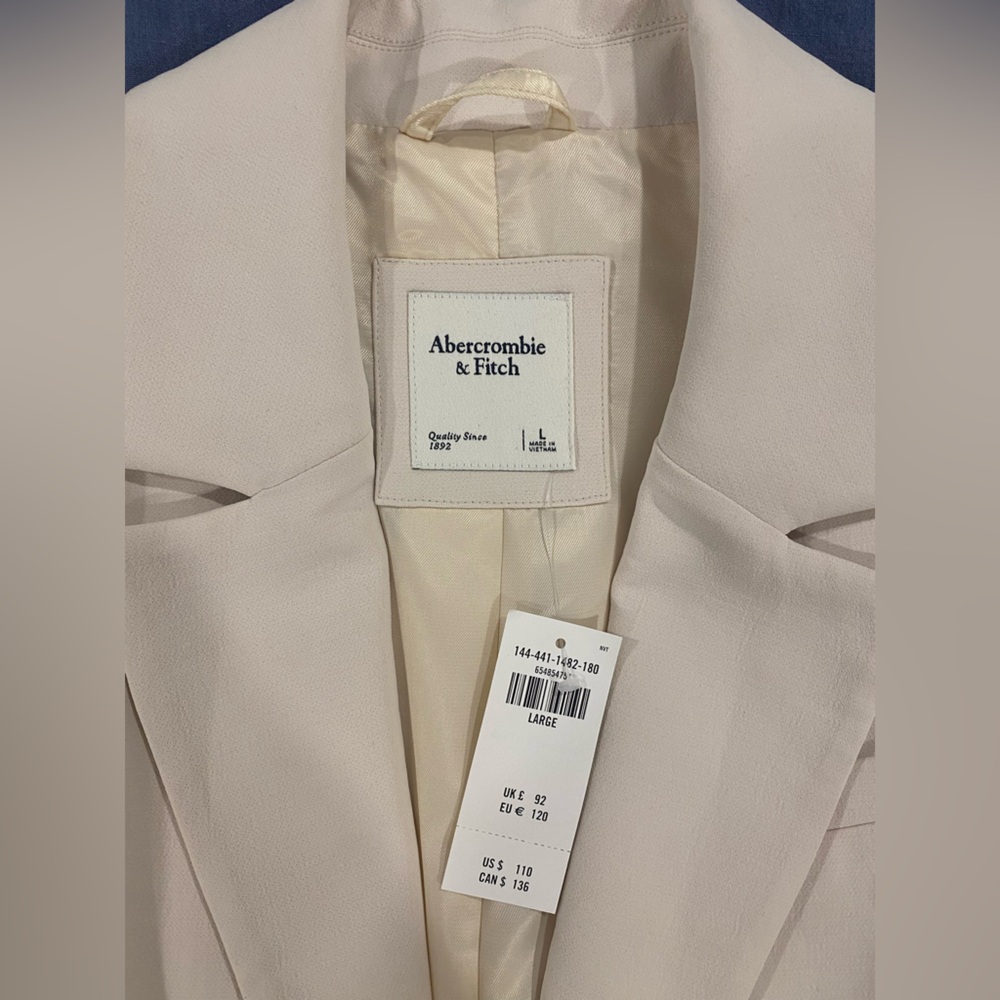 Abercrombie Blazer Vest in white - Picture 4 of 4